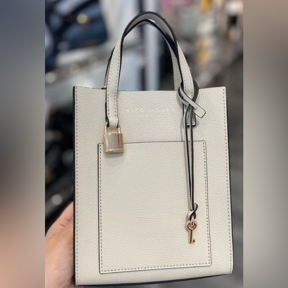 Marc Jacobs Cream Crossbody - Picture 1 of 7
